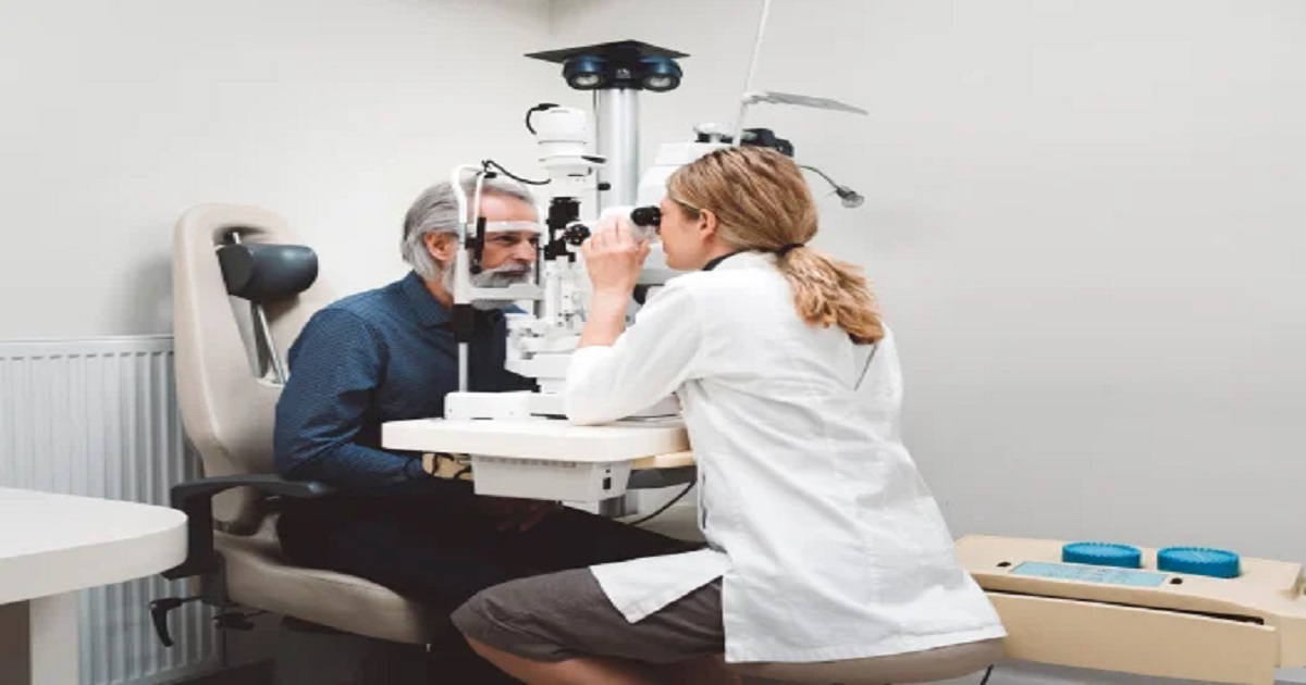 Best Eye Surgeon in Khanewal