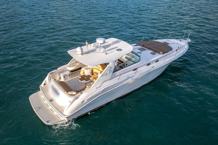 how much to charter a yacht for a week